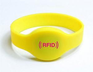 China High quality Oval Shape Silicone RFID Wristband factory
