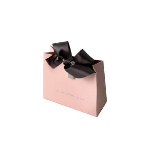 China Custom Printed Logo Luxury Gift Paper Bag with Your Own Logo Gravure Printing Handmade factory