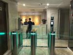 60hz Biometric Turnstile QR Code Scanner Face Recognition RFID Card Glass Swing
