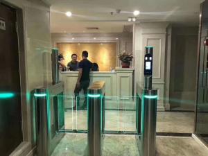 China 60hz Biometric Turnstile QR Code Scanner Face Recognition RFID Card Glass Swing Barrier Gate factory