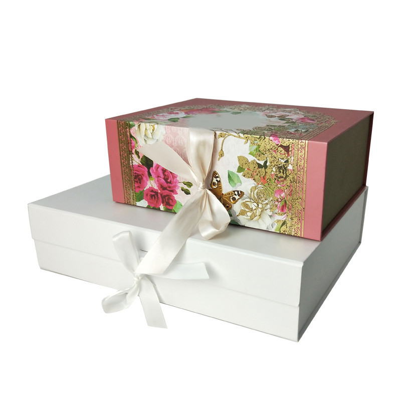 C1S Paper Printed Packaging Boxes Magnetic Cardboard Gift Boxes