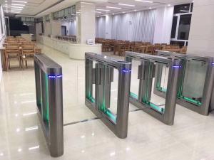 China Dual Direction Half Height SUS 304 Swing Barrier Turnstile factory