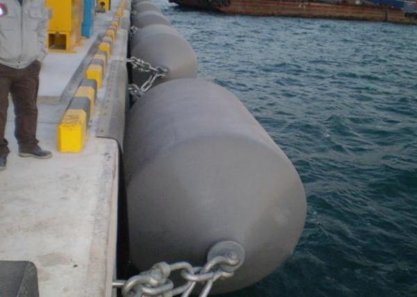 China Ship Protective Boat Foam Boat Fenders , Marine Dock Fenders For Dock Or Port factory