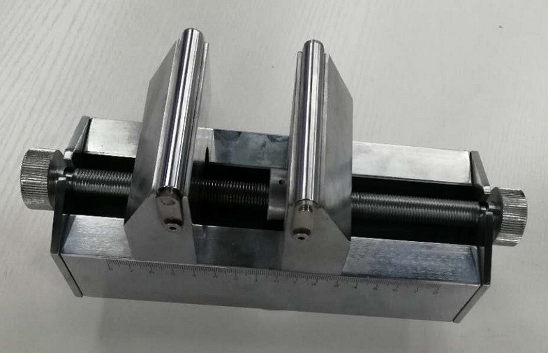 Precision Double Pillar Universal Material Testing Machine With Temperature Test