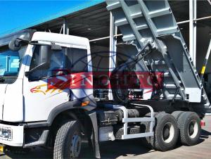 China 20 - 25 Tons Utility Dump Truck With Strengthened Dump Body Double Axle factory