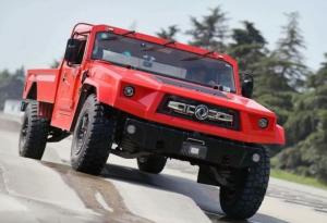 China Red Mengshi SUV Sport Utility Vehicle 4WD And 250Nm Torque Tough Terrain factory