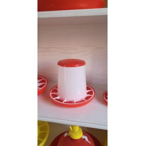2kg 8kg Poultry Feeder Drinker For Chicken Feeding Lines