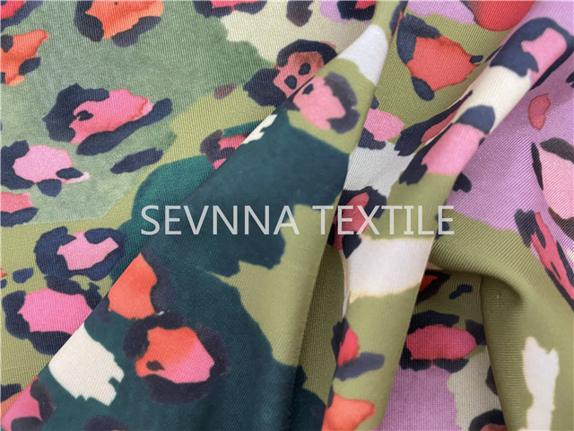 Oeko Tex Stretch Leggings Fabric Digital Leopard Printing Functional