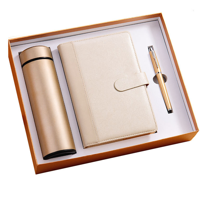 Reusable PU Luxury Notebook And Pen Set , Multifunctional Luxury Corporate Gifts