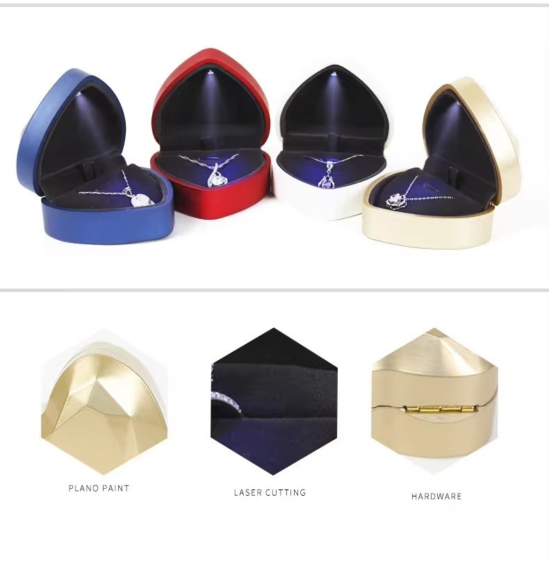 High-Grade 3D Heart Shape With LED Light Plastic Ring Box