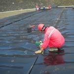 Glossy Geomembrane HDPE Dam Liner for Geosynthetics Pond Length 50m-100m