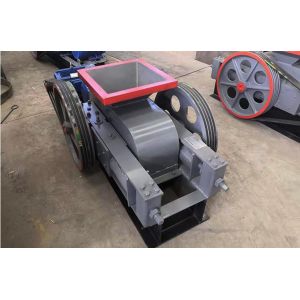 Small Quartz Limestone Rock Stone Crushing Capacity Mobile Crusher Roller