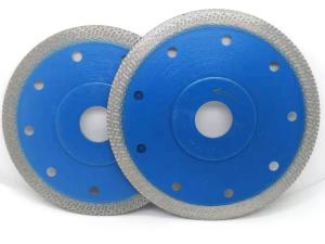 China Durable Turbo Rim Diamond Blade Fast And Smooth Cutting For Porcelain Tile factory
