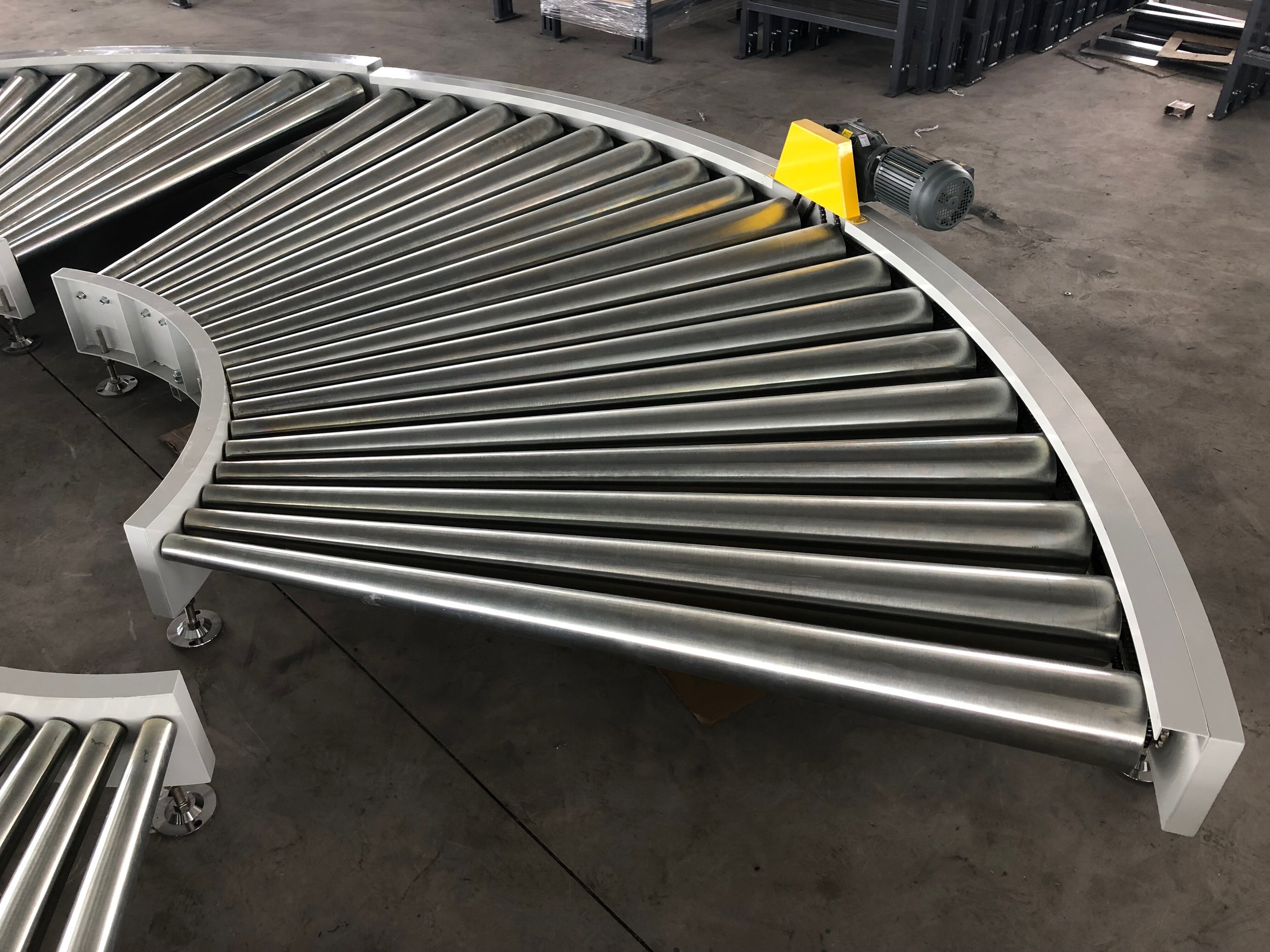 24 volt DC Reversible powered mdr conveyor