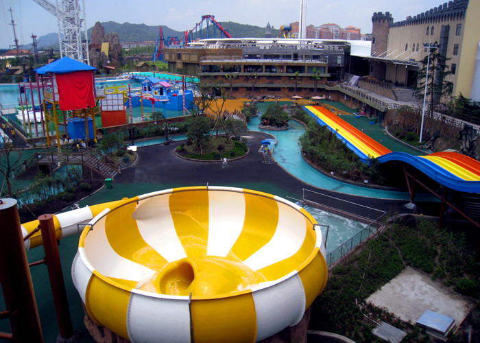 26X40M Size Toilet Bowl Water Slide Custom Color For Amusement Water Park