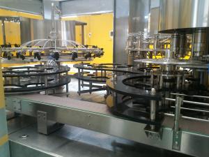China PLC Bottled 5L 3000BPH Washing Filling And Capping Machine factory