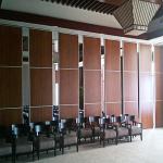 Interior Commercial Furniture Soundproof Door Aluminium Partition Wall For