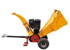 China 2 Cutting Knives Gasoline Wood Chipper Branch Shredder Adjustable Discharge Chute factory