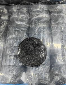 China Various Size Porphyra Purple Laver Round Shape Seaweed For Salads Rich In Vitamins And Minerals factory
