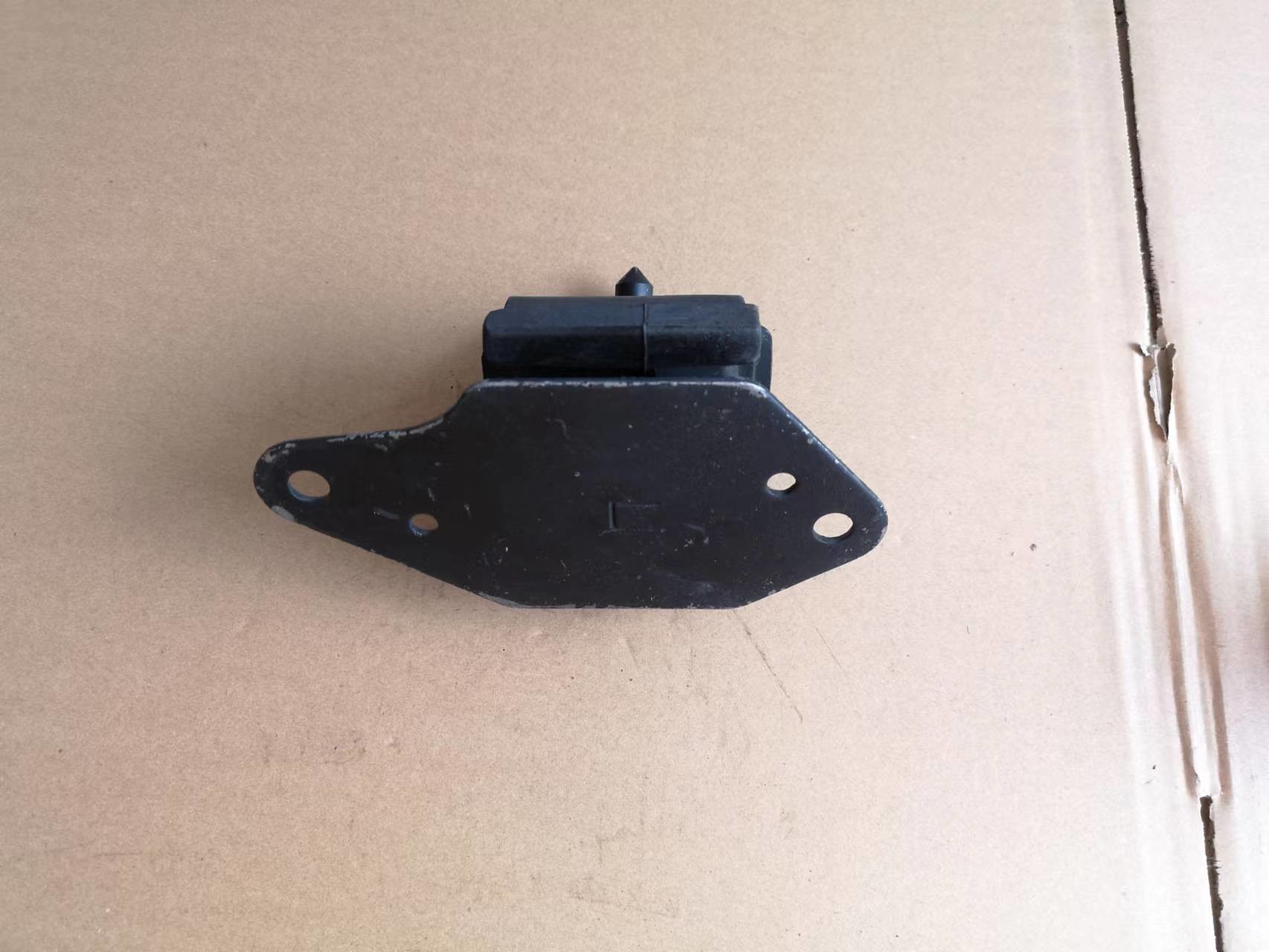 4JA1 4JH1 Engine Foot Rubber 8972349772 Dmax Pickup Auto Parts Engine Cushion Front Left Side