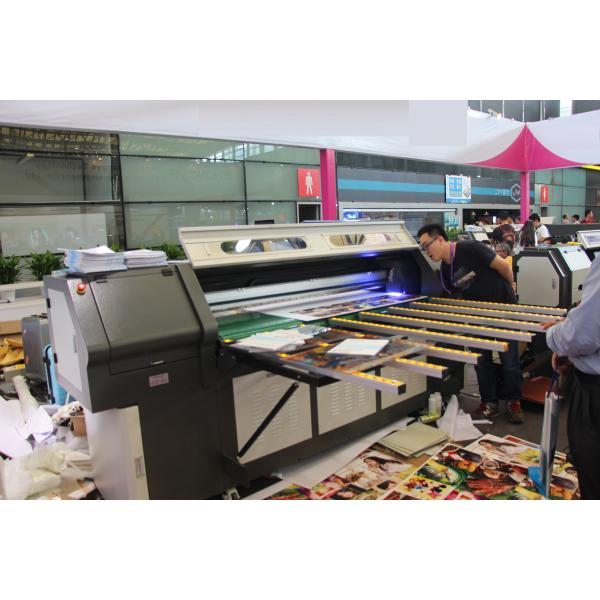 China 4cm Height Flatbed Roll Fed Printer , Jet Ink Printer For Glass Indurstry factory