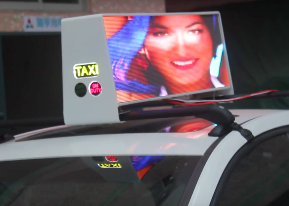 Wifi / 3G Control P5 Car LED Sign Display , Waterproof Taxi Top Led Display