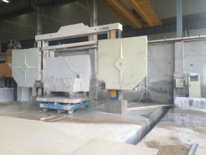 China Stone Wire Saw Machine For Block Cutting factory