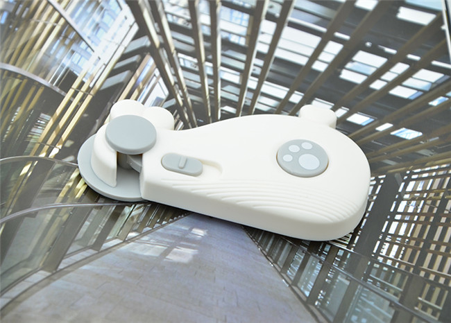 Plastic Infant Safety Baby Door Handle Lock ABS Material No Nails For Cabinet