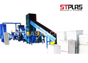 China Waste Refrigerator Plastic Washing Recycling Machine with Crusher 15-100 Sets/hour factory