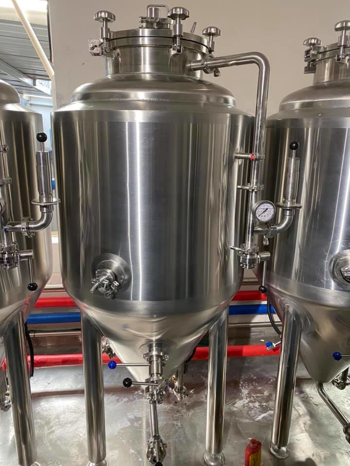 Stainless Steel 304 Conical Beer Fermenter For Brewery