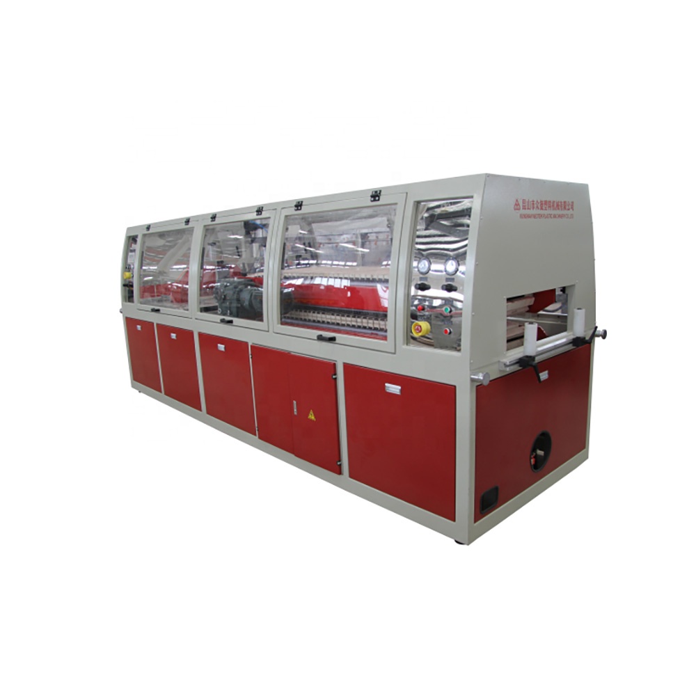 Screw L/D Ratio Other 23500 KG PVC Ceiling Panel Siding Plate Plastic Extruder Line