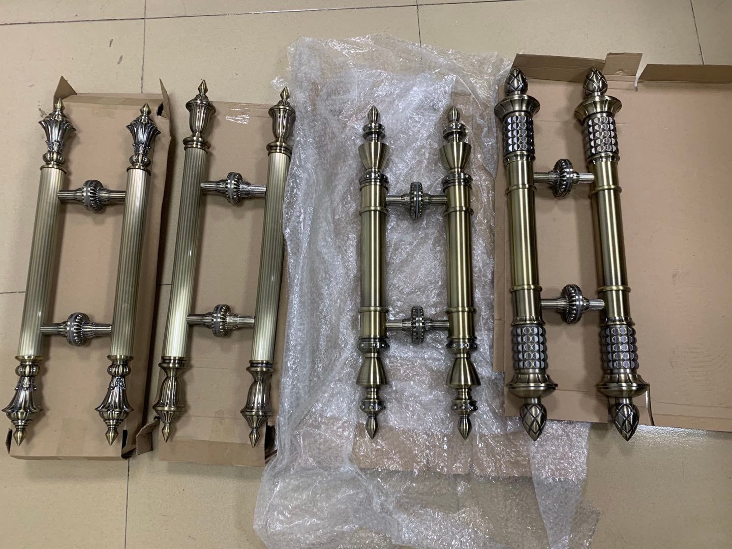 European Style Zinc Alloy Bronze Antique Door Handle for Hotel Door Replacement
