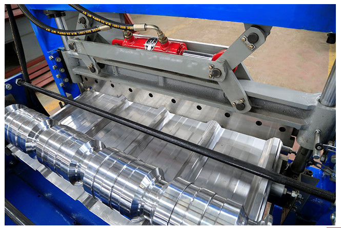 5.5KW Thickness 0.4mm Metal Roof Panel Machine