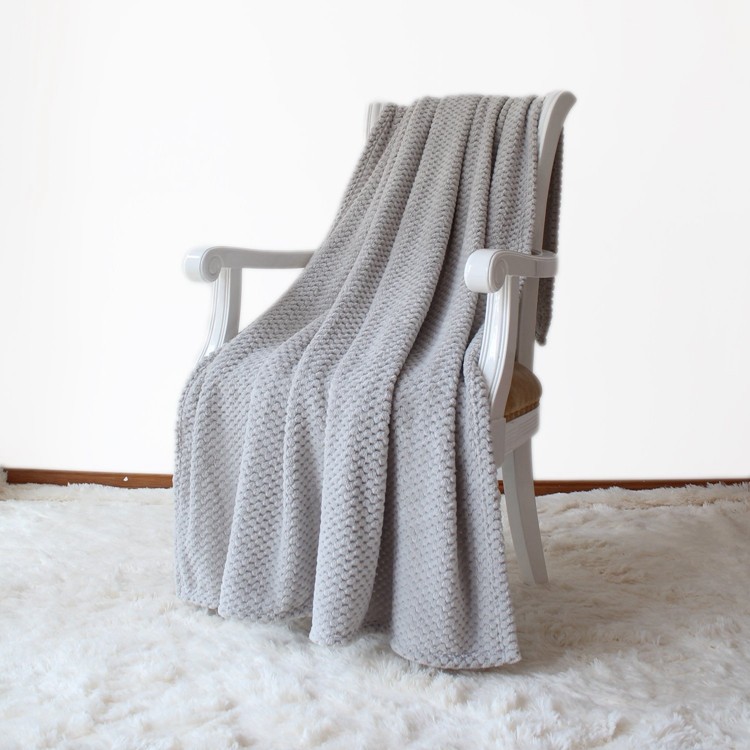 Solid Jacquard Dot Soft Flannel Blankets For Winter Bedsheet / Sofa Throws