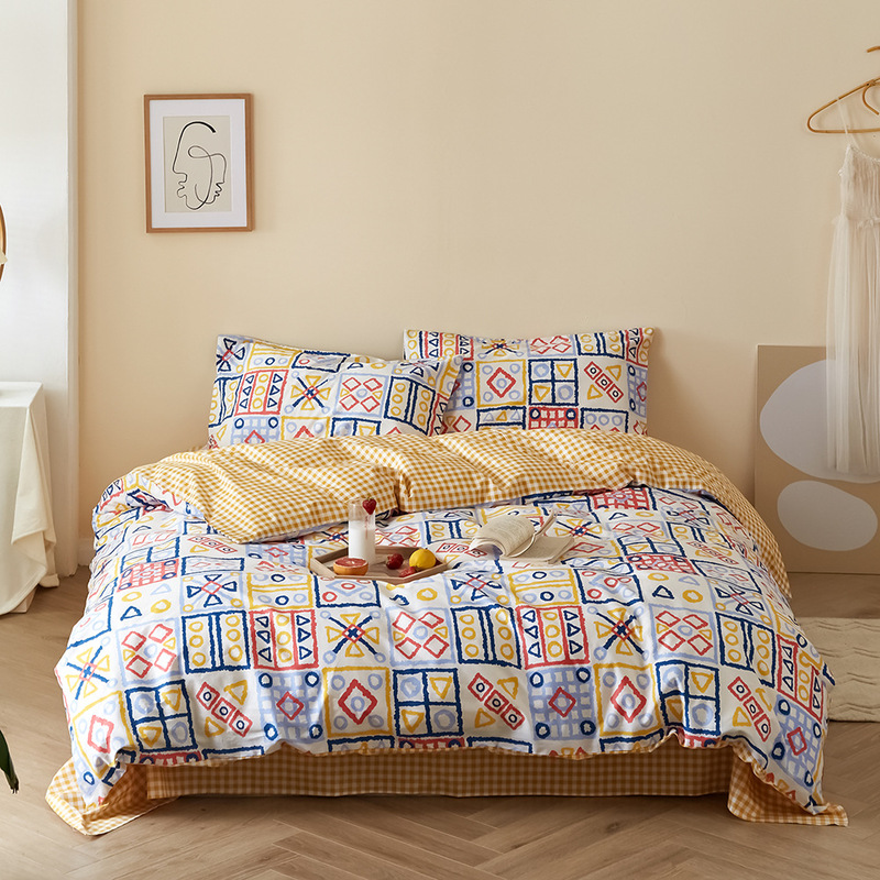 Polyester Printed Quilt Cover Four Piece Set Customized for Your Satisfaction and Comfort