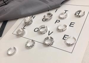 China Metal Daily Household Items Silver Fashion Rings For Women Iso Approval factory
