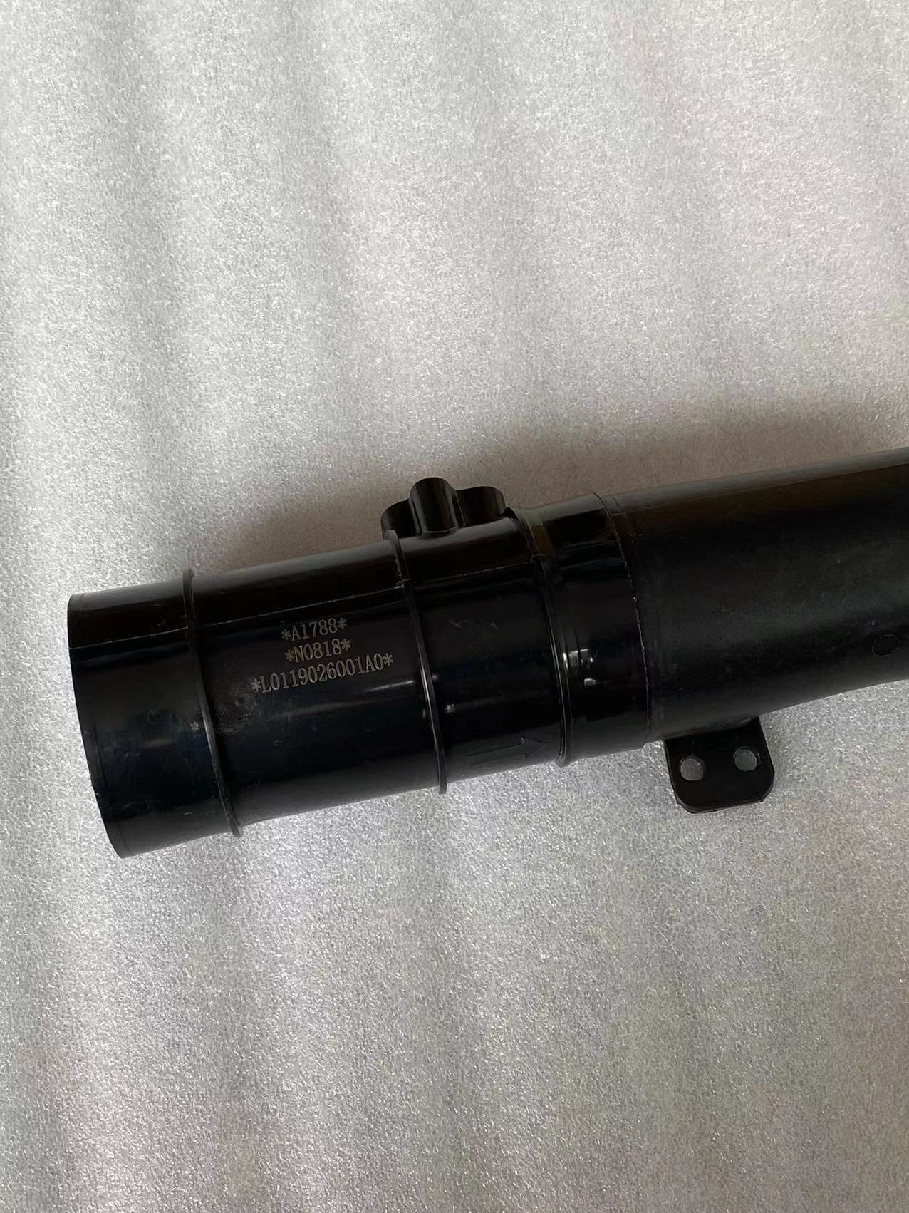 2002-2016 Foton Car Fitment Intake Rectifier Tube for Engine Air Pipe L0119026001A0
