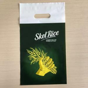 China Eco Friendly Carrier Die Cut Handle Printed Plastic Bag factory