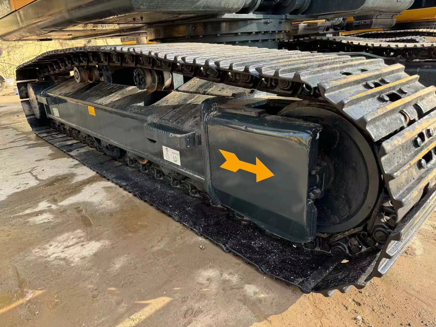 Secondhand Hyundai Excavator R220-9S Used 22ton Medium Type Crawler Digger