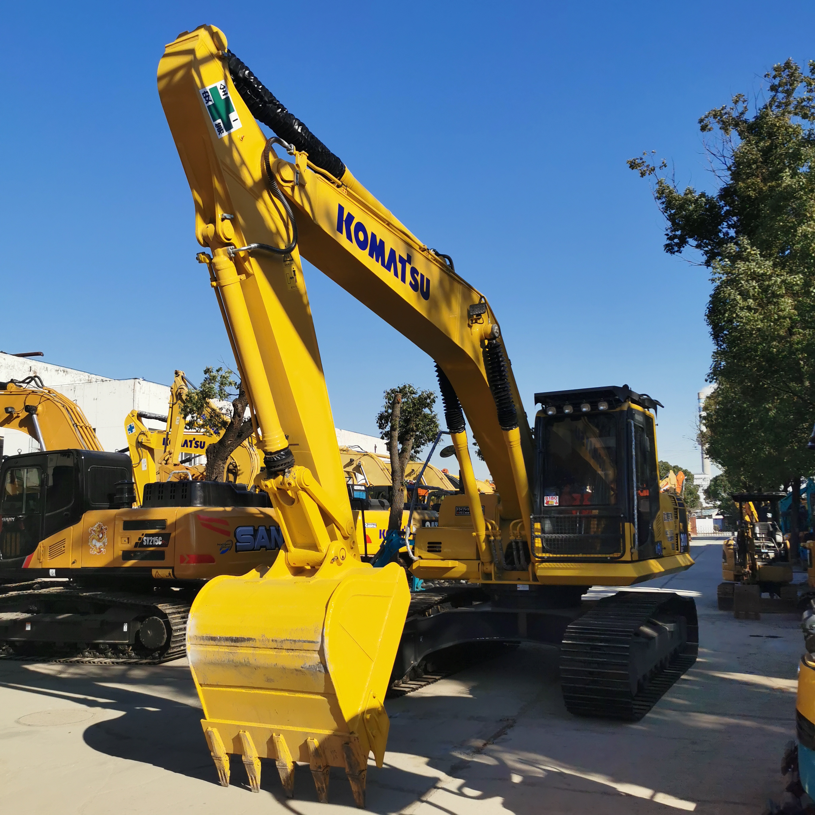 19900 Operating Weight Used Komatsu Pc200 Crawler Excavator with 0-2000 Working Hours