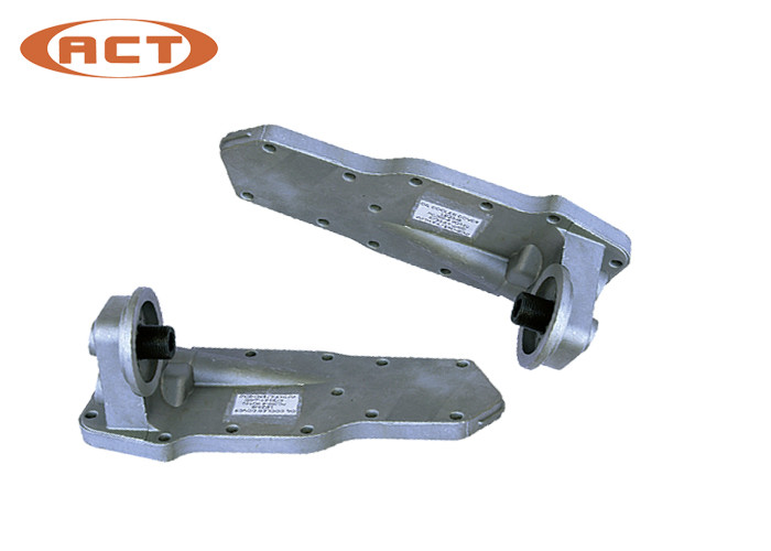 PC200-6 6D102 6735-61-2260 Excavator Engine Oil Cooler Cover With Oil Filter Head