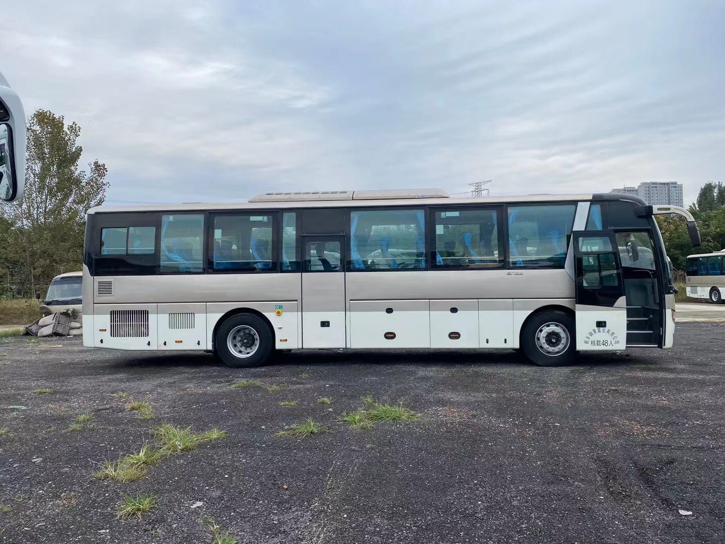 Used Golden Dragon Coach Bus XML6112 Mini Bus Weichai Engine 194kw 48 Seats Bus Accessories Suppler For Yutong Kinglong