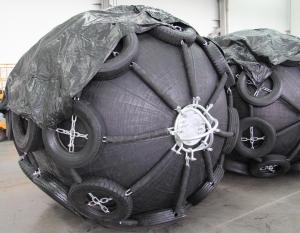 China Yokohama Pneumatic Fender With Tire Net 2.5mX3 M factory