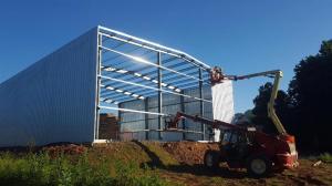 China Steel Frame Industrial Workshop 50-Year Life Time Eco-Friendly Long Lifespan Suitable For Commercial Agricultural Needs factory