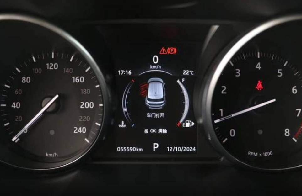 Range Rover Evoque 2017 2.0T Black Limited Edition Chery Jaguar Land Rover Mid-size SUV Gasoline 2.0T 241HP L4