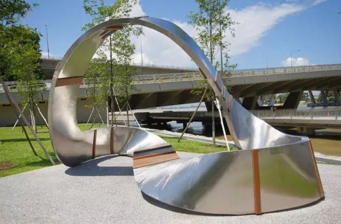 Large Outdoor Metal Mirror Polished Forged Stainless Steel Sculpture