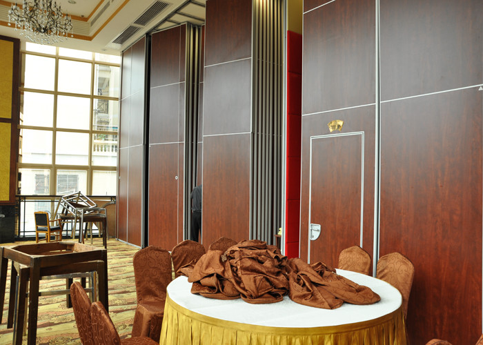 Good Sound Insulation Movable Room Divider 500 mm Panel Width