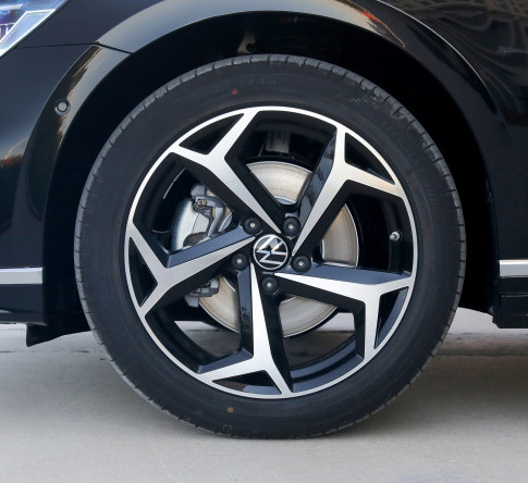 Volkswagen Magotan 2023 2 million commemorative edition 330TSI DSG Flagship model