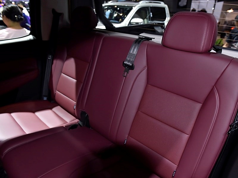 Great Wall Changcheng Pao New Pickup Diesel Car Petrol Vehicle 2.4t 4wd Four Wheels Drive Diesel Pickup