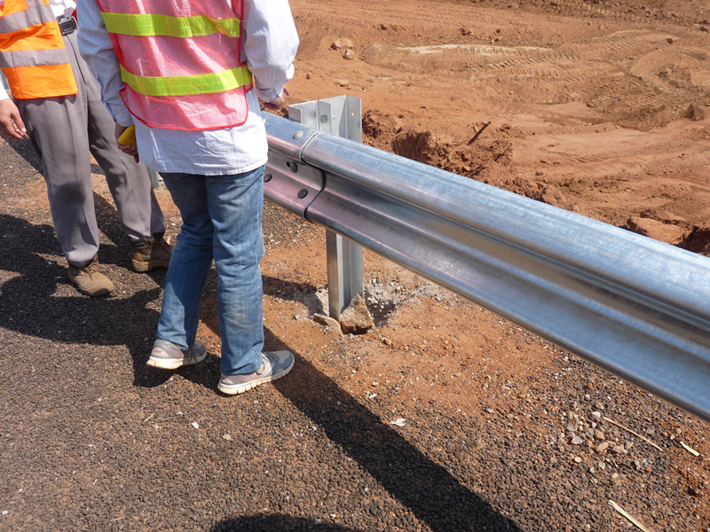 Hot Dip Galvanized Zinc Steel Crash Barrier Guardrail U Spacer For Safe Roadway Safety